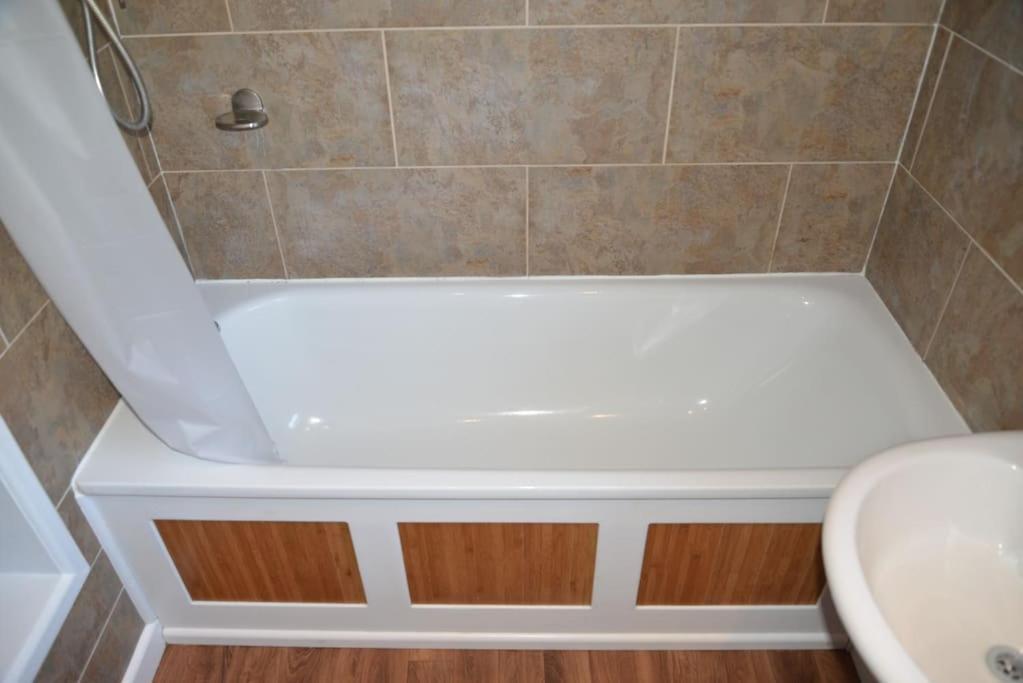 Atlantic Retreat - 5 Minute Stroll From The Beach Bude Exterior foto